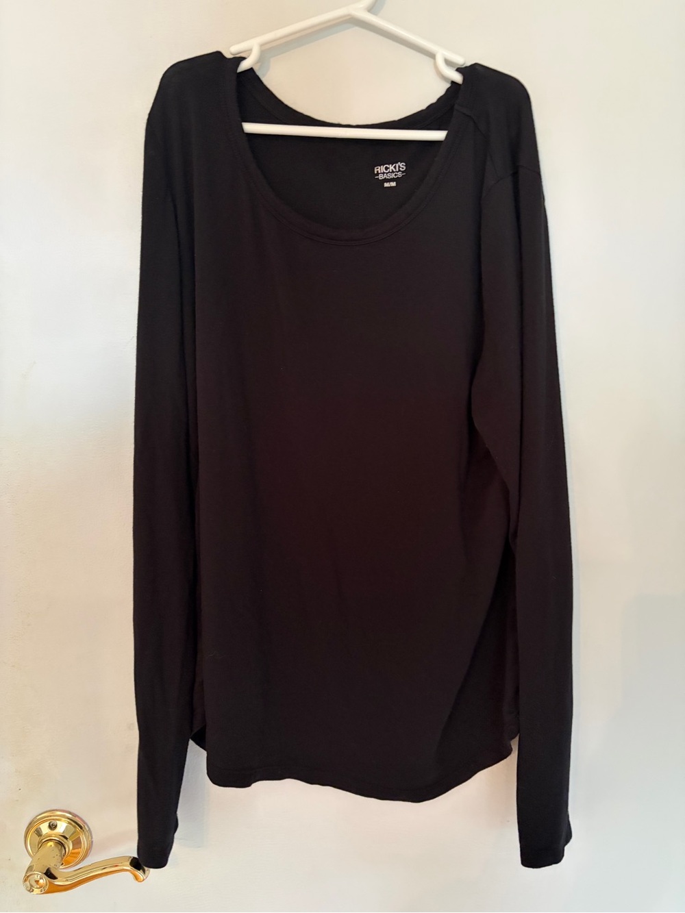 Women’s Ricki's Basics Black Long Sleeve Top Size Medium